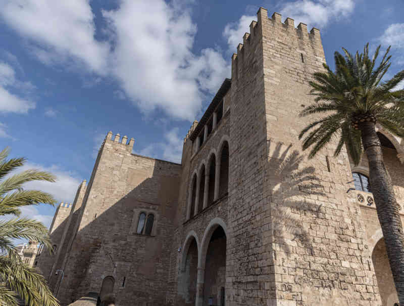 Mallorca - Palma 039 - palacio real de la Almudaina.jpg